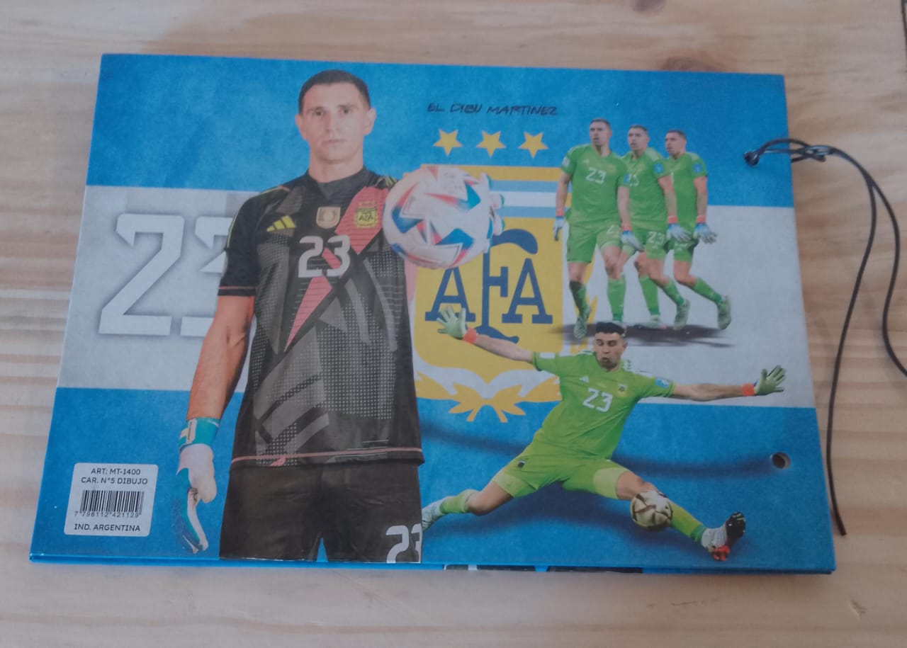 Carpeta de Dibujo N°5 - Dibu Martinez