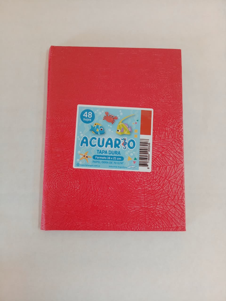 Cuaderno tapa dura de 48 hojas rayadas 16X21cm 70g Línea Acuario Económica  T&N